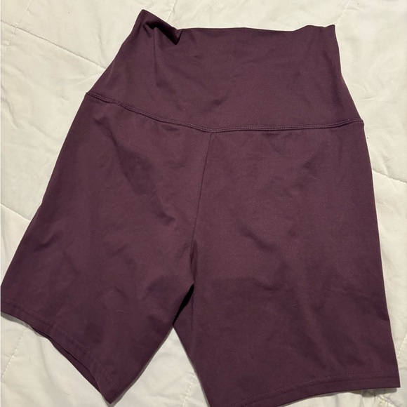 Purple cross over biker shorts - Picture 3 of 3